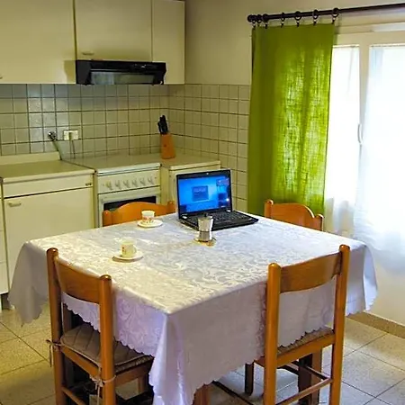Casa Furrer מלון דירות 3*